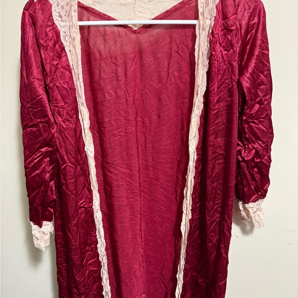 Luxurious Lace Trim Red Robe Set